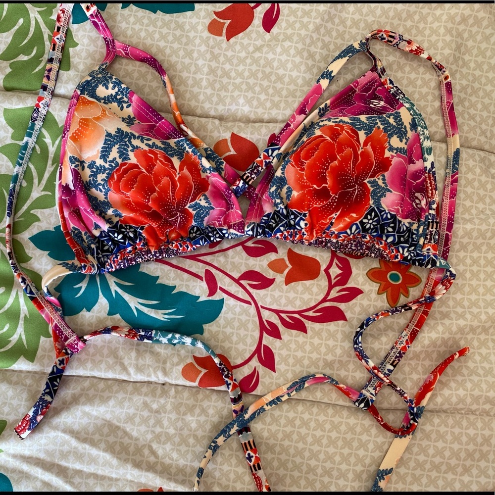 Express Bikini Top